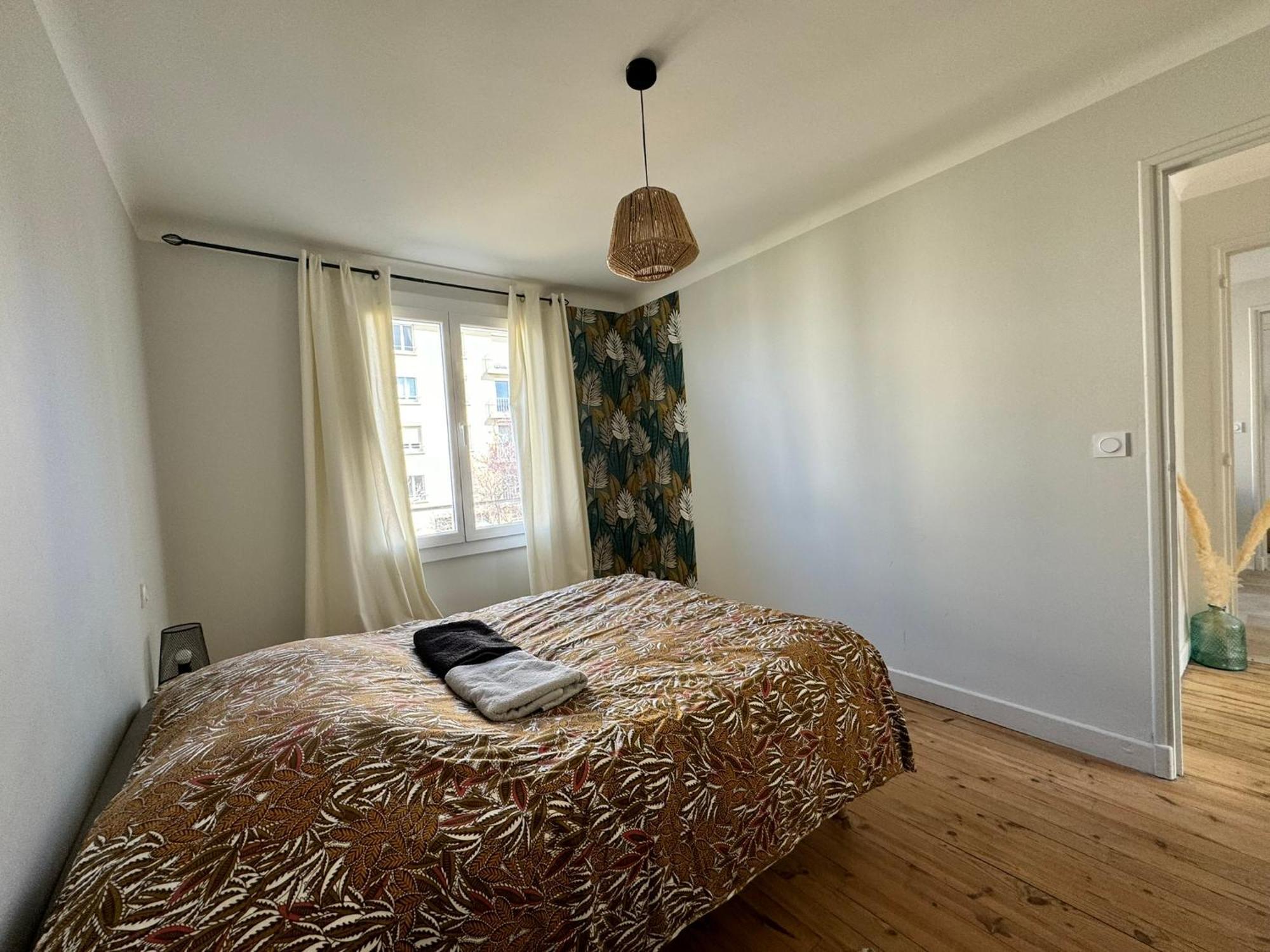 Le 122 - Parking Apartment Rodez Exterior photo