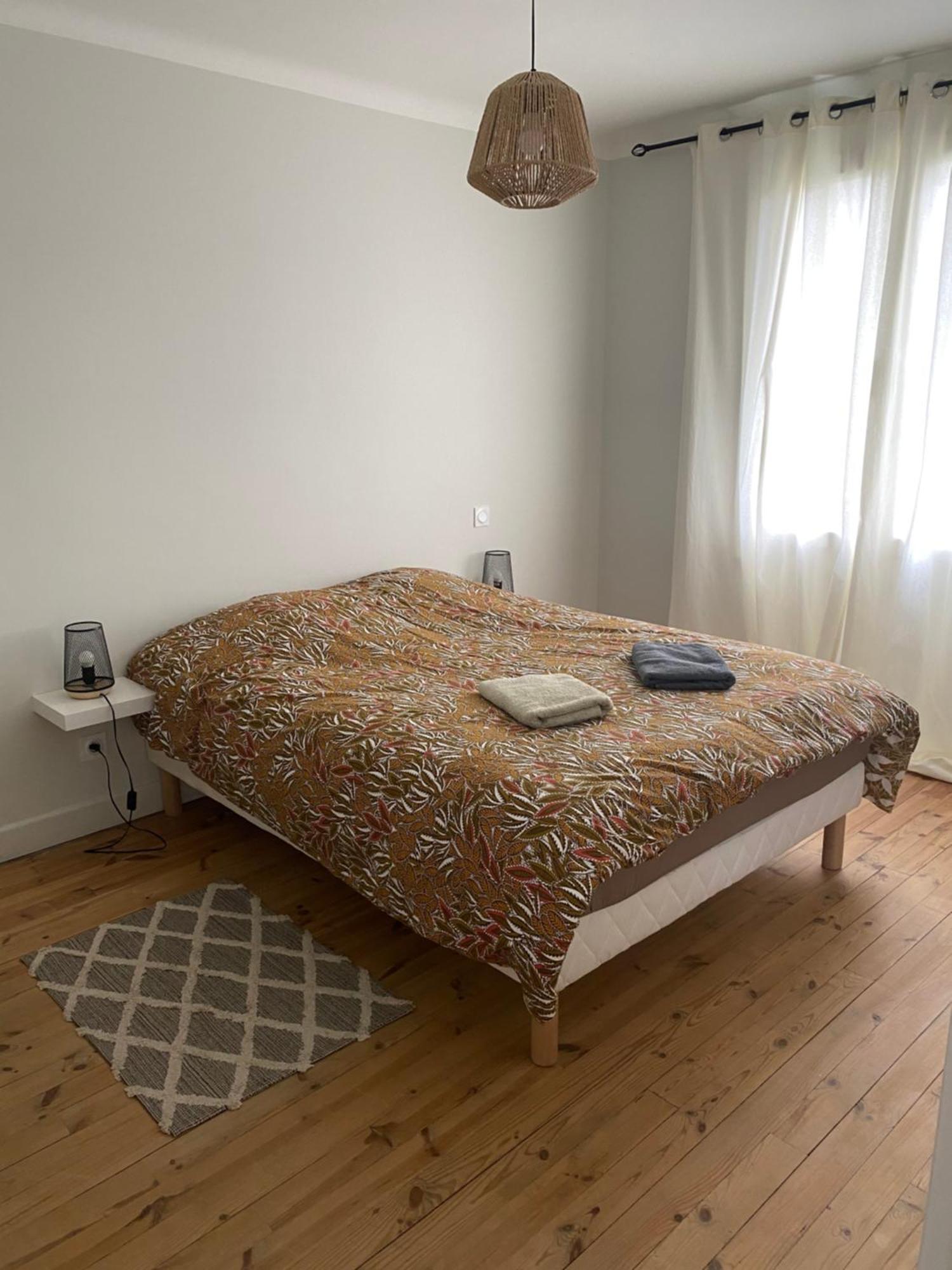 Le 122 - Parking Apartment Rodez Exterior photo